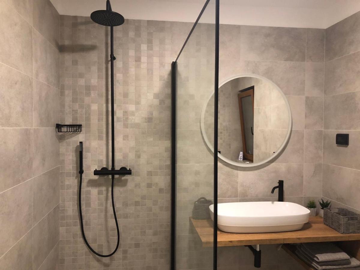 Apartments & Room Piutti 발 외부 사진