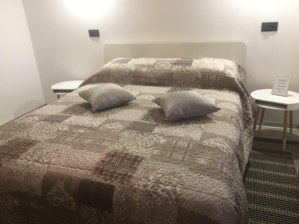 Apartments & Room Piutti 발 외부 사진